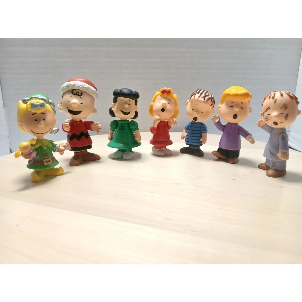 Charlie Brown Mixed Christmas Figure Lot